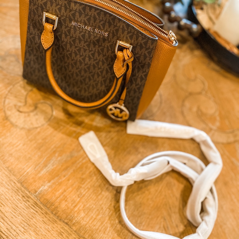 Michael Kors purse